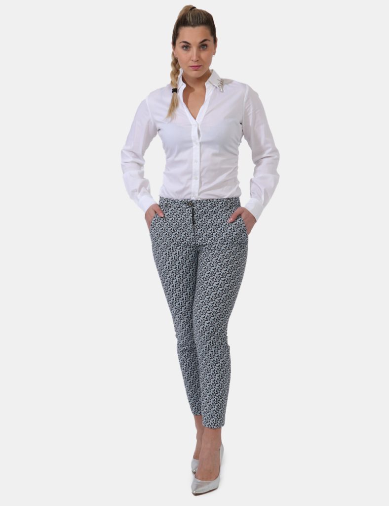 Pantaloni Pinko Fantasia - Pantaloni eleganti modello sigaretta su base nero e grigio chiaro con stampa allover logo brand.