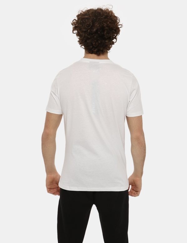 T-shirt Pyrex bianco - COMPOSIZIONE E VESTIBILITÀ:100% cotoneIl modello è alto 175 cm e indossa la taglia M. La vestibilità