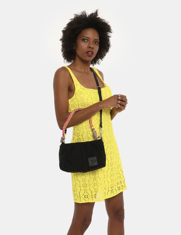 Borsa Desigual nero - COMPOSIZIONE E VESTIBILITÀ:100% poliestereCONSIGLI DI STILE:Borsa Desigual a palloncino in total black