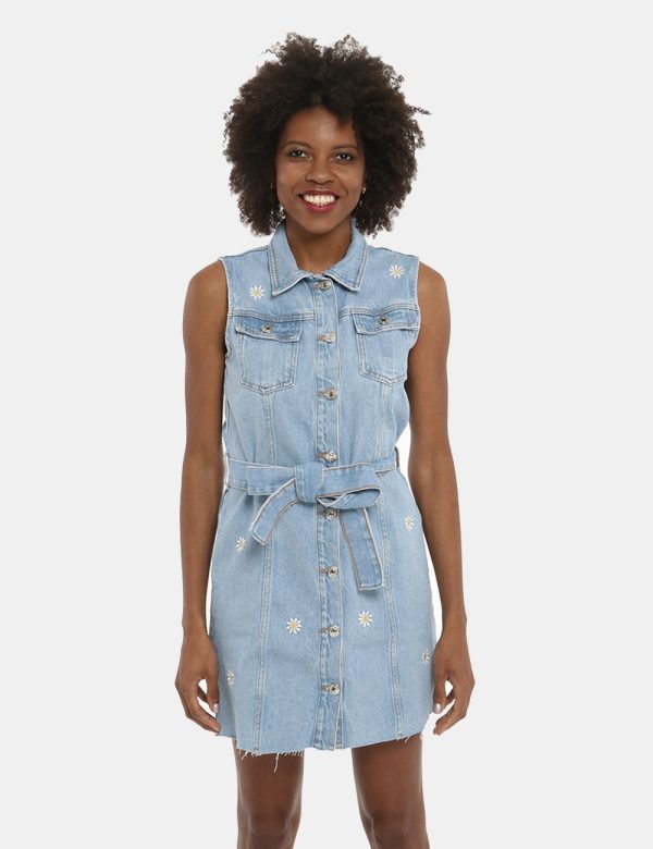 Vestito Desigual denim - COMPOSIZIONE E VESTIBILITÀ:100% cotoneLa modella è alta 170 cm e indossa la taglia S. La vestibilit
