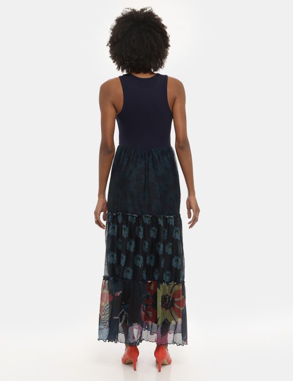 Vestito Desigual blu fantasia - COMPOSIZIONE E VESTIBILITÀ:57% poliestere 39% viscosa 4% elastaneLa modella è alta 170 cm e