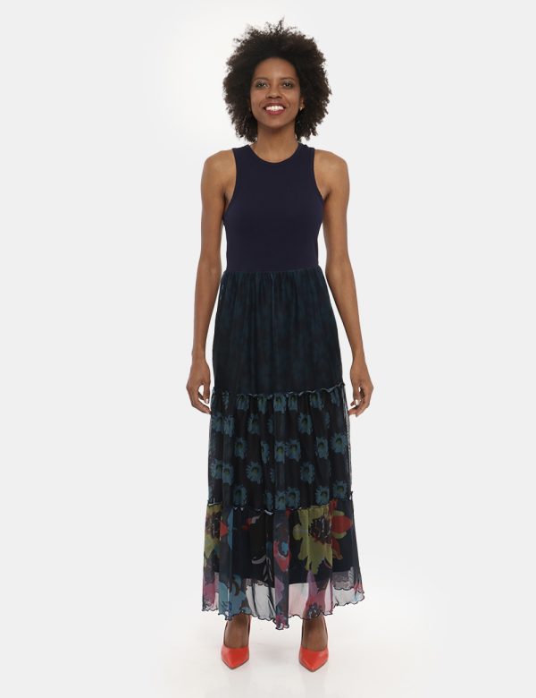 Vestito Desigual blu fantasia - COMPOSIZIONE E VESTIBILITÀ:57% poliestere 39% viscosa 4% elastaneLa modella è alta 170 cm e