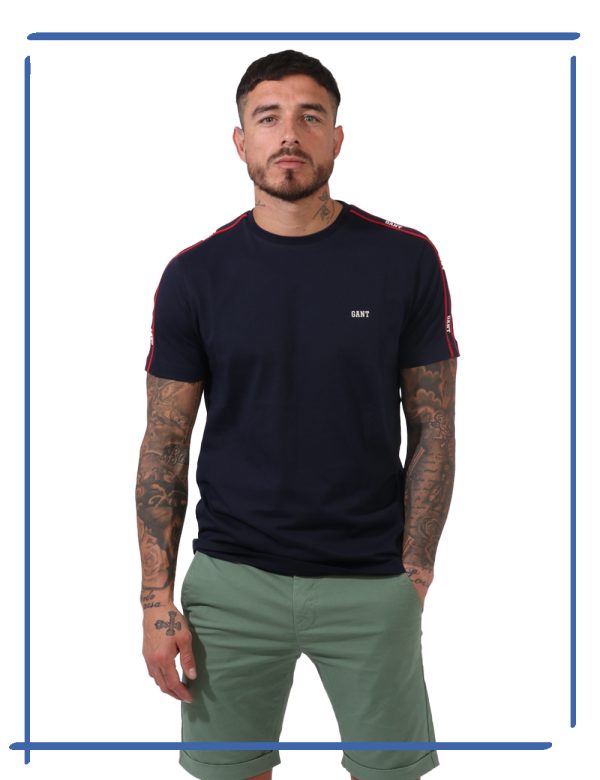 T-shirt Gant Blu - Casual t-shirt in total blu navy con logo brand ricamato ad altezza cuore più stripes rosse e blu sulle m