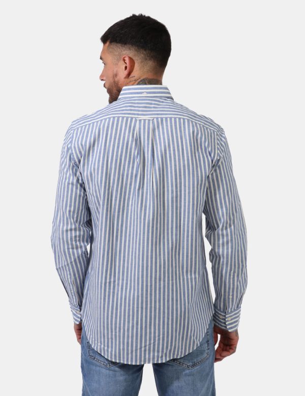 Camicia Gant Azzurro - Camicia classica da uomo rigata in tonalità bianco e azzurro. La vestibilità è morbida e pratica graz