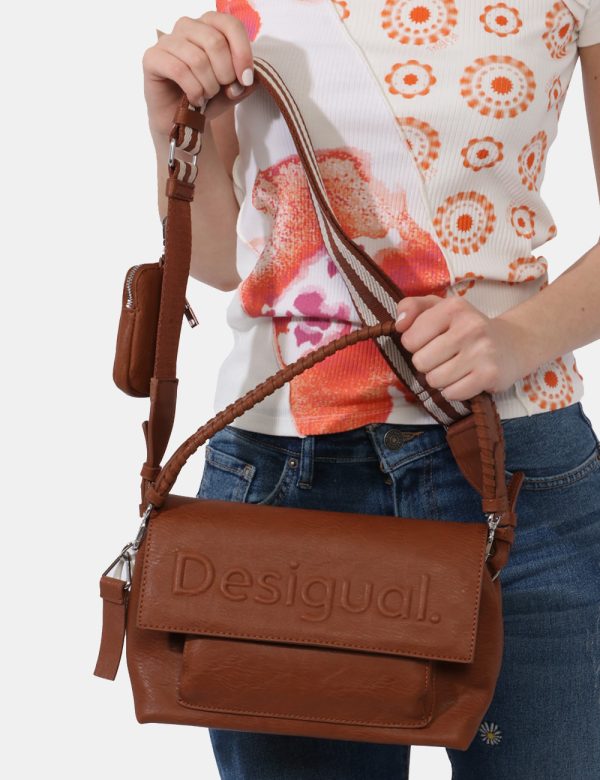 Borsa Desigual Marrone - Borsa a tracolla di medie dimensioni in total marrone cioccolato. La bag si compone di doppio scomp