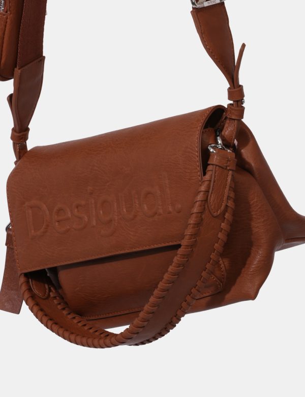 Borsa Desigual Marrone - Borsa a tracolla di medie dimensioni in total marrone cioccolato. La bag si compone di doppio scomp