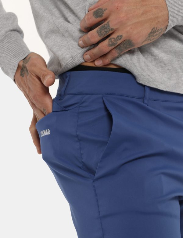 Bermuda Colmar blu - COMPOSIZIONE E VESTIBILITÀ:94% poliammidica 6% elastaneIl modello è alto 178 cm e indossa la taglia L.