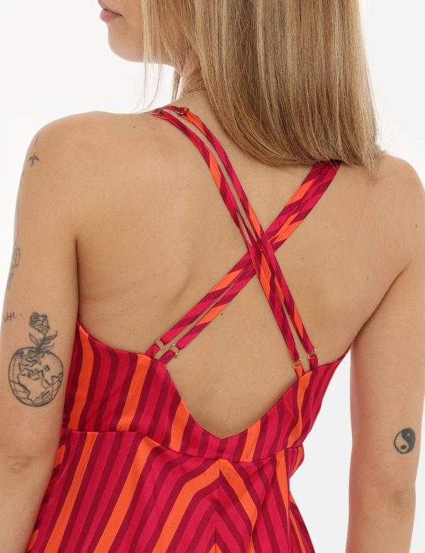 Vestito Yes Zee rigato fuxia - COMPOSIZIONE E VESTIBILITÀ:100% poliestereLa modella è alta 170 cm e indossa la taglia S. La