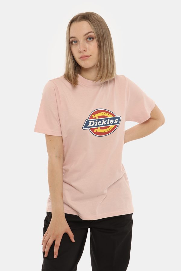 T-shirt Dickies rosa - COMPOSIZIONE E VESTIBILITÀ:100% cotoneLa modella è alta 170 cm e indossa la taglia S. La vestibilità