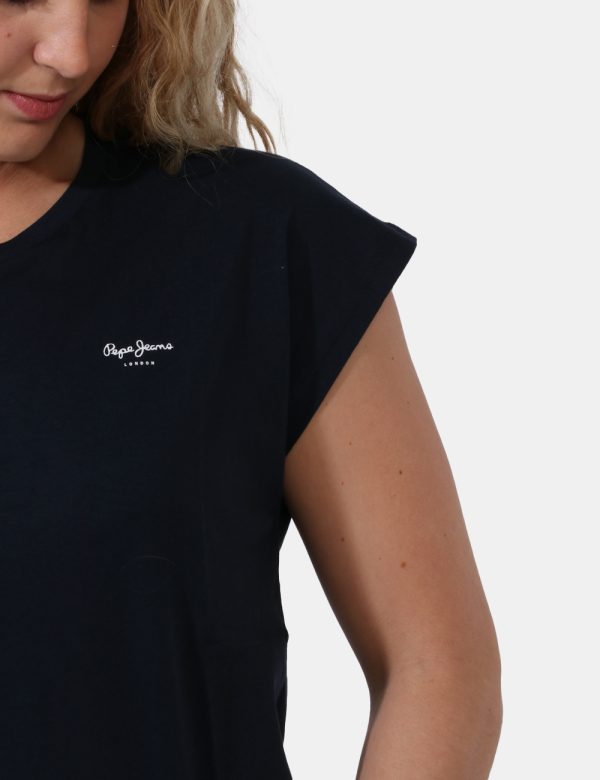 T-shirt Pepe Jeans Blu - T-shirt a giromanica in total blu navy con stampa logo brand bianco ad altezza cuore. La vestibilit