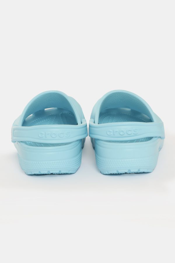 Ciabatte Crocs azzurro - COMPOSIZIONE E VESTIBILITÀ:Altre materieLa modella calza il numero 5 corrispondente alla taglia ita