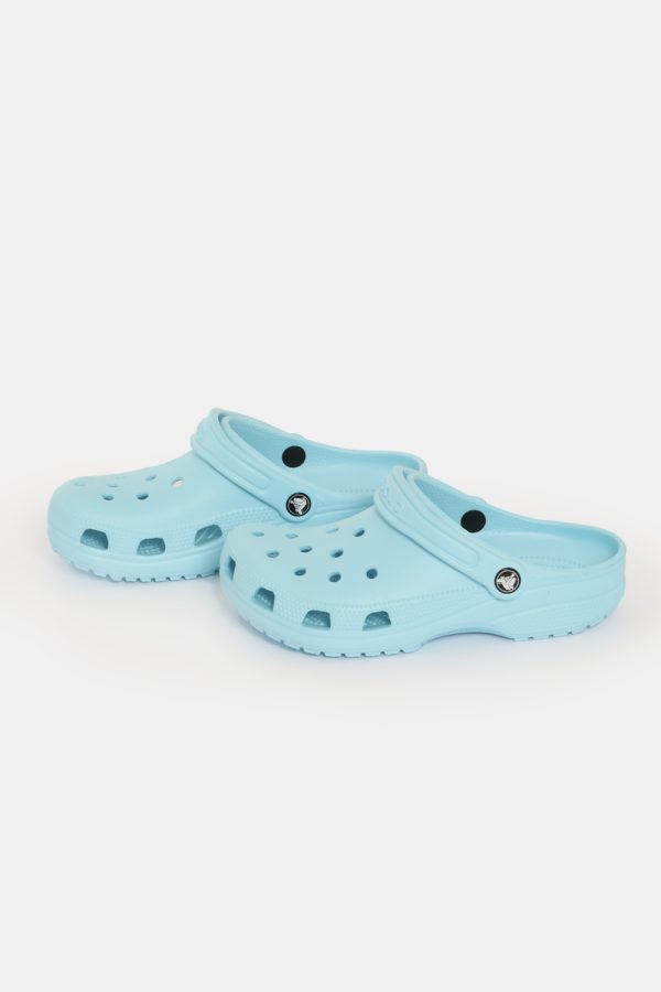 Ciabatte Crocs azzurro - COMPOSIZIONE E VESTIBILITÀ:Altre materieLa modella calza il numero 5 corrispondente alla taglia ita