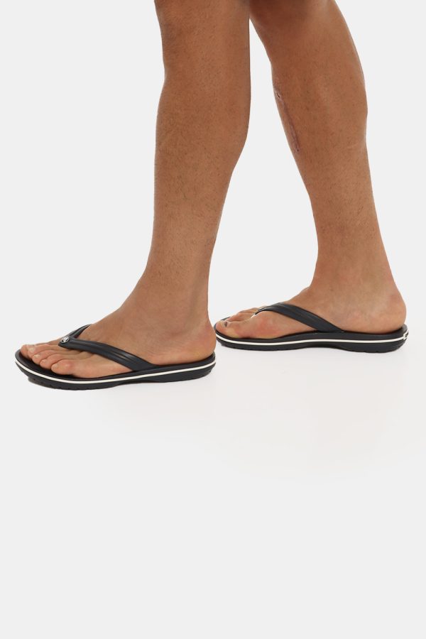 Infradito Crocs blu - COMPOSIZIONE E VESTIBILITÀ:Altre materieIl modello calza la taglia 10 corrispondente al numero 43/44 i