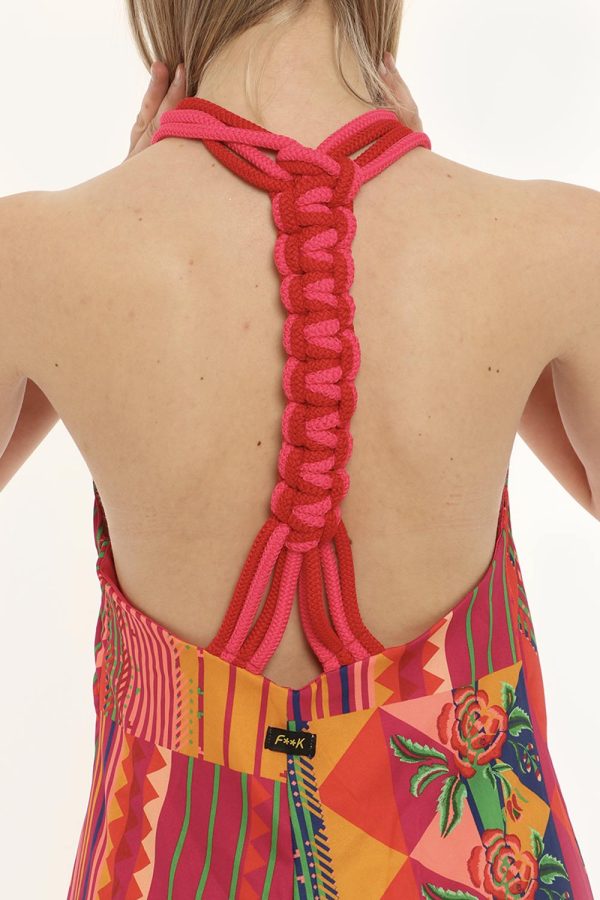 Vestito F**k fantasia rosa - COMPOSIZIONE E VESTIBILITÀ:100% poliestereLa modella è alta 170 cm e indossa la taglia S. La ve
