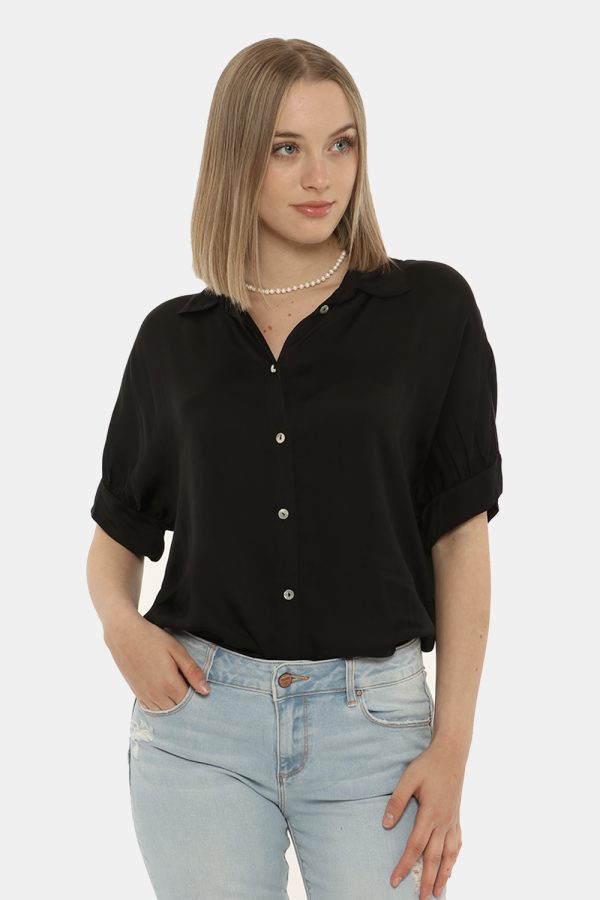 Camicia Fracomina nero - COMPOSIZIONE E VESTIBILITÀ:100% viscosaLa modella è alta 170 cm e indossa la taglia XS. La vestibil