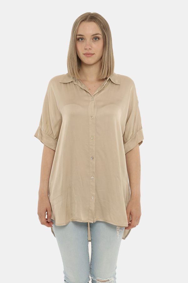 Camicia Fracomina beige cashmire - COMPOSIZIONE E VESTIBILITÀ:100% viscosaLa modella è alta 170 cm e indossa la taglia XS. L