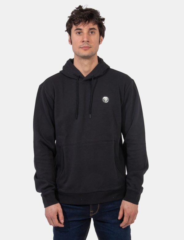 Felpa Plein Sport Nero - Felpa con cappuccio e polsini in total nero. Presente patch logo brand ad altezza cuore, pratico ta