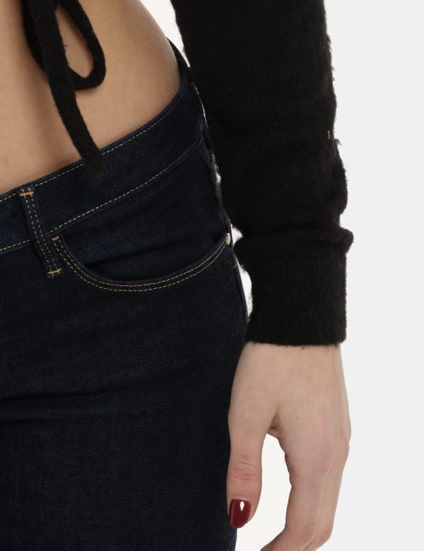 Cardigan Fred Perry nero - COMPOSIZIONE E VESTIBILITÀ:41% poliamide 40% acrilico 19% lanaLa modella è alta 170 cm e indossa