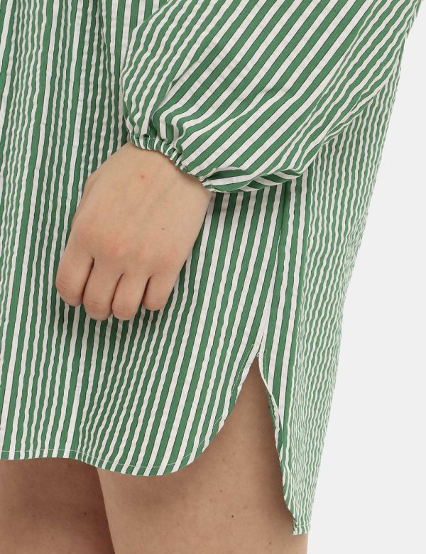 Vestito Gaelle rigato bianco/verde - COMPOSIZIONE E VESTIBILITÀ:100% cotoneLa modella è alta 170 cm e indossa la taglia 40.
