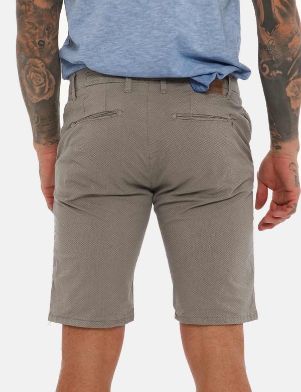 Bermuda Fifty Four grigio melange - COMPOSIZIONE E VESTIBILITÀ:98% cotone 2% elastaneIl modello è alto 178 cm e indossa la t