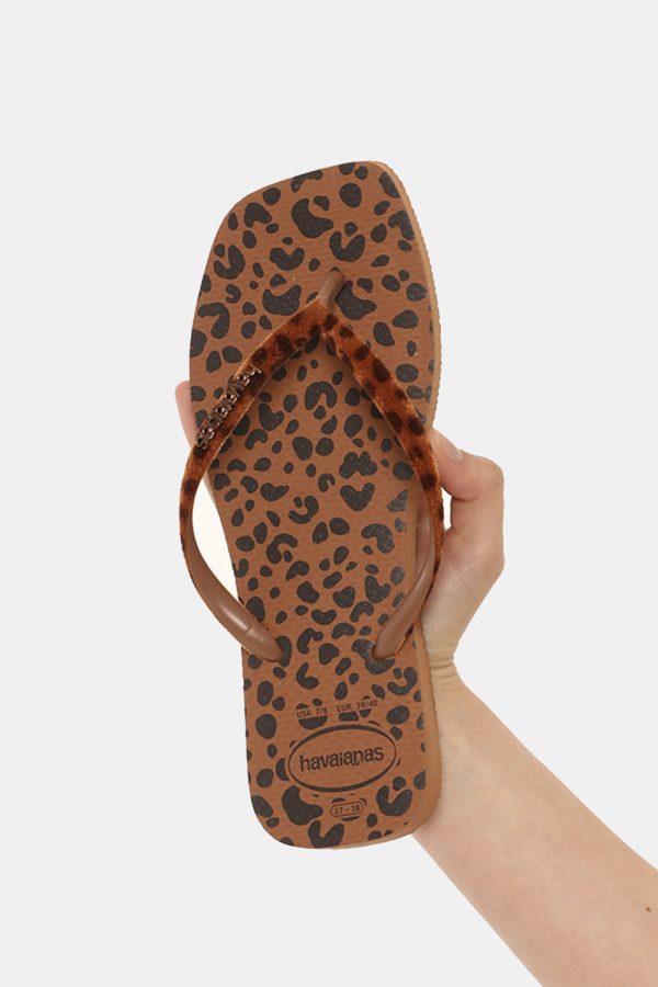 Infradito Havaianas marrone leopardato - COMPOSIZIONE E VESTIBILITÀ:Altre materieScarpa in gomma. Il numero di scarpa indica