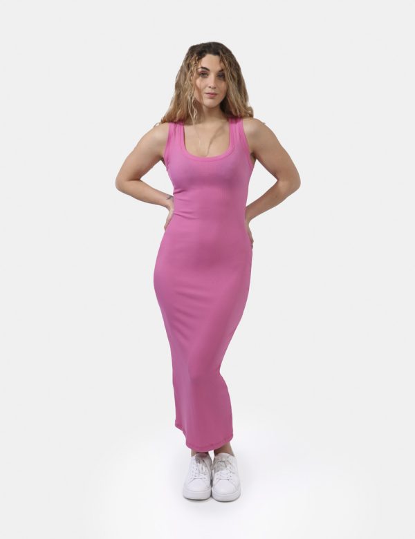 Abito Icon Rosa - Casual vestito lungo a giromanica in total rosa intenso. La vestibilità è morbida e regolare. L'abito è id