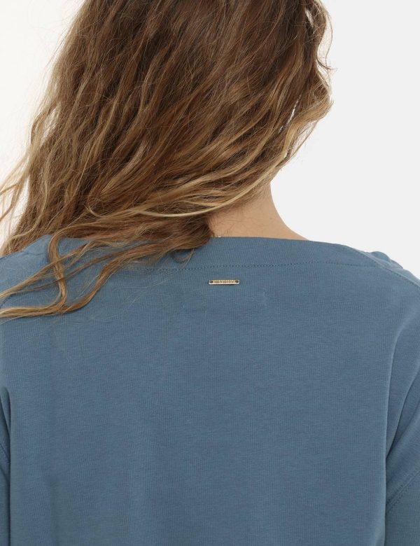 Felpa Imperfect azzurro - COMPOSIZIONE E VESTIBILITÀ:80% cotone 20% poliestereLa modella è alta 170 cm e indossa la taglia S