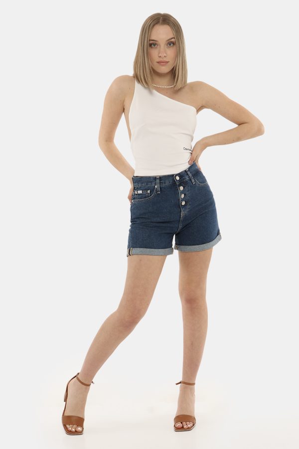 Short Calvin Klein blu denim - COMPOSIZIONE E VESTIBILITÀ:100% cotoneLa modella è alta 170 cm e indossa la taglia 27 us. La