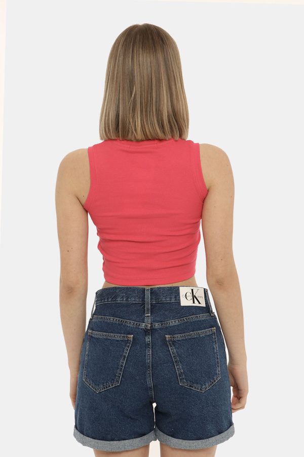 Top Calvin Klein rosa - COMPOSIZIONE E VESTIBILITÀ:94% cotone 6% elastaneLa modella è alta 170 cm e indossa la taglia S. La