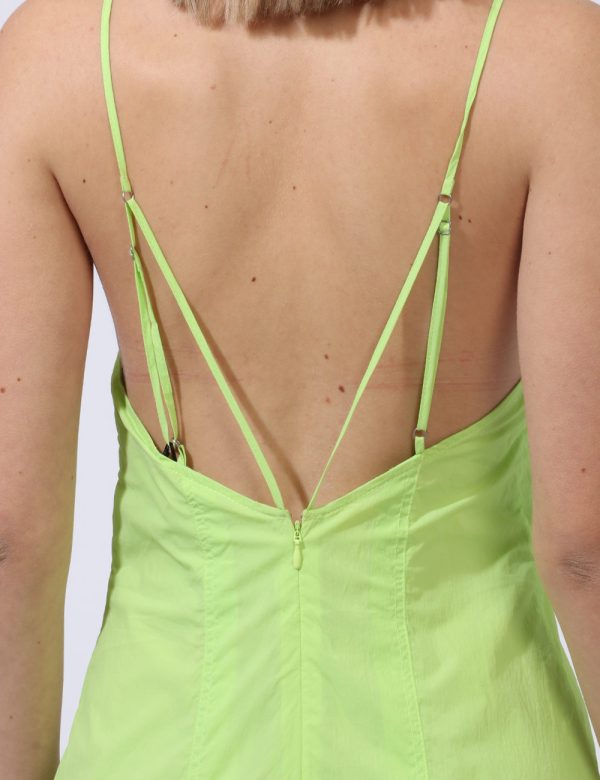 Vestito Calvin Klein Verde - Vestito corto in total verde lime sagomato ed in tela vela. Presenti spalline strette regolabil