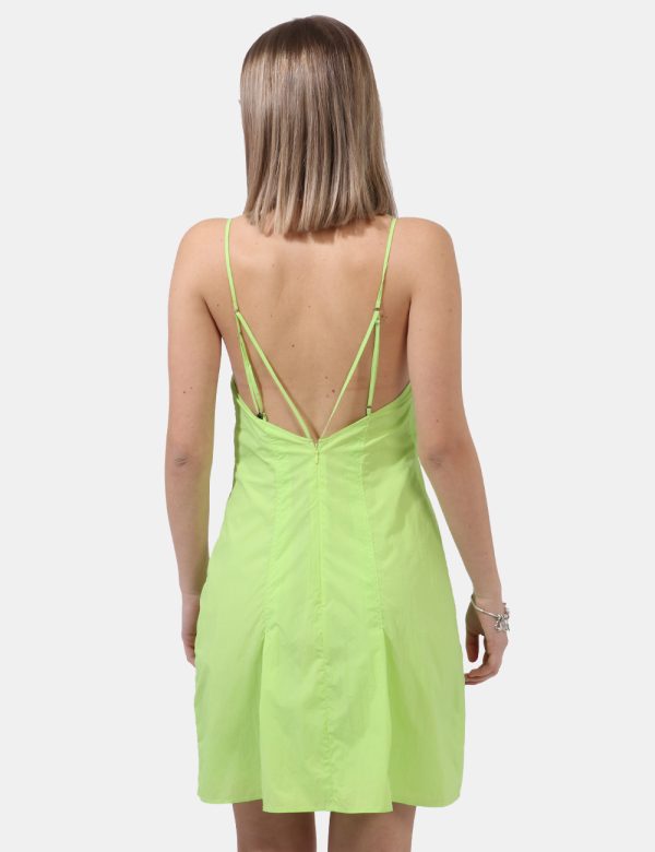 Vestito Calvin Klein Verde - Vestito corto in total verde lime sagomato ed in tela vela. Presenti spalline strette regolabil