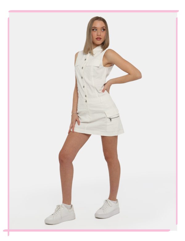Gonna Calvin Klein Bianco - Minigonna in total bianco con tasca laterale con zip. La vestibilità è morbida e pratica grazie