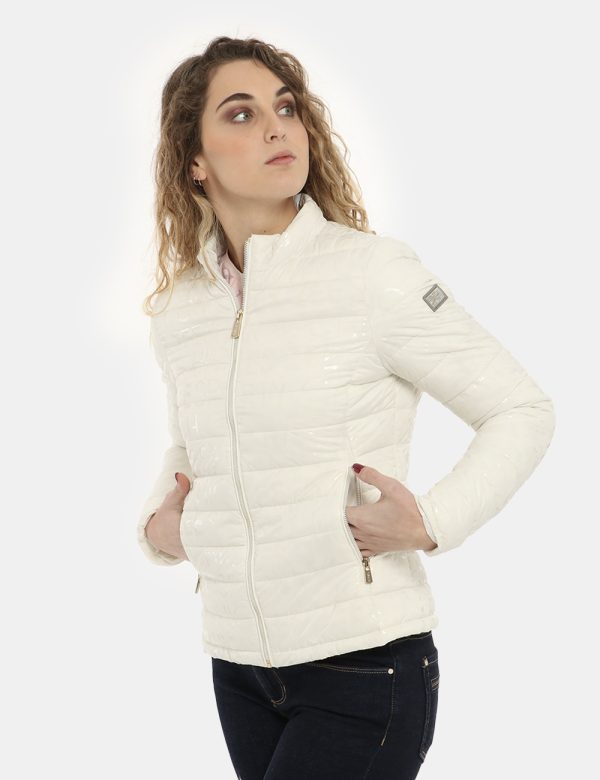 Giacca Yes Zee piumino bianco - COMPOSIZIONE E VESTIBILITÀ:100% poliammidicaLa modella è alta 170 cm e indossa la taglia S.
