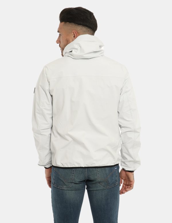 Giacca Yes Zee grigia - COMPOSIZIONE E VESTIBILITÀ:88% nylon 12% elastane Il modello è alto 178 cm e indossa la taglia L. L
