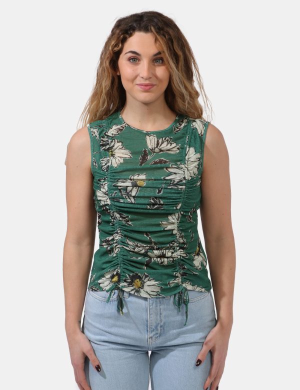 Top Desigual Verde - Top a giromanica con tessuto velato su base verde foresta e stampa allover fiori bianchi. Presente dopp