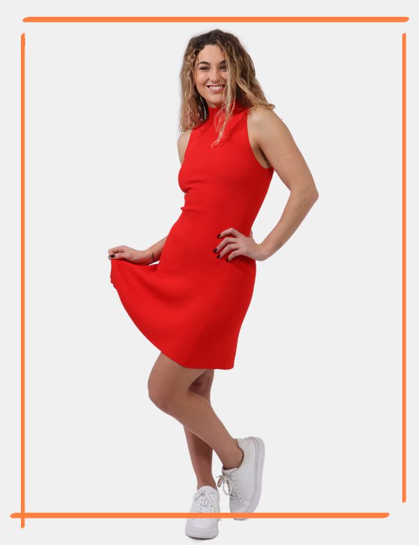 Abito Desigual Rosso - Vestito corto a giromanica e collo alto in total rosso scarlatto. Il capo si presenta a costina con g