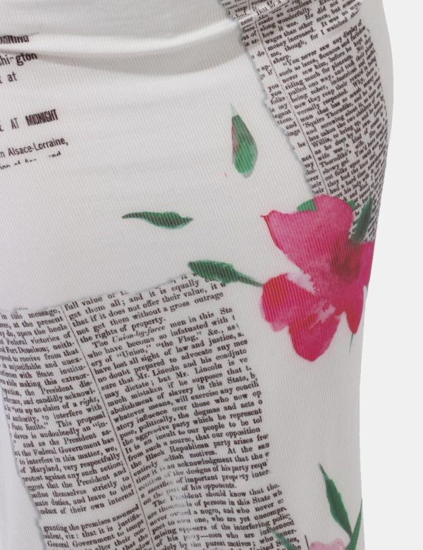 Abito Desigual Bianco - Vestito lungo a maniche lunghe in maglina. Il capo si sviluppa su base bianco panna con elegante st
