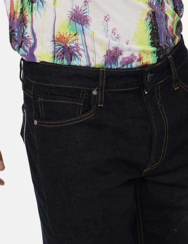 Jeans Guess jeans blu denim - COMPOSIZIONE E VESTIBILITÀ:99% cotone 1% elastane Il modello è alto 178 cm e indossa la taglia