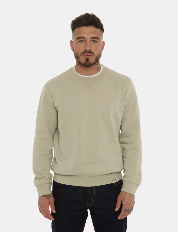 Felpa Guess beige - COMPOSIZIONE E VESTIBILITÀ:60% cotone 40% poliestereIl modello è alto 178 cm e indossa la taglia L. La v