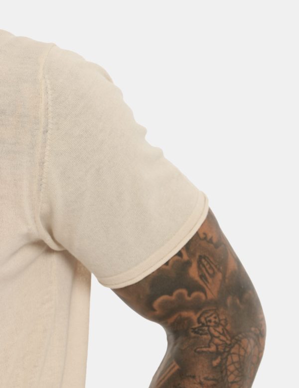Maglia Yes Zee beige - COMPOSIZIONE E VESTIBILITÀ:100% cotonemodella e vestibilità.CONSIGLI DI STILE:Maglia in total beige