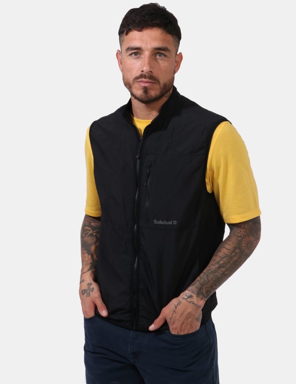 Smanicato Timberland Nero - Smanicato leggere ed impermeabile in total nero. Presemti tasche a taglio trasversale. La vestib