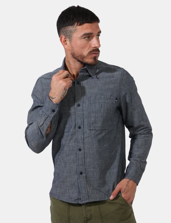 Camicia Timberland Grigio - Camicia classica in total grigio sfumato. Presente doppio taschino a toppa. La vestibilità è mor