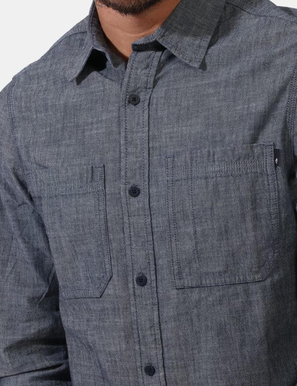 Camicia Timberland Grigio - Camicia classica in total grigio sfumato. Presente doppio taschino a toppa. La vestibilità è mor