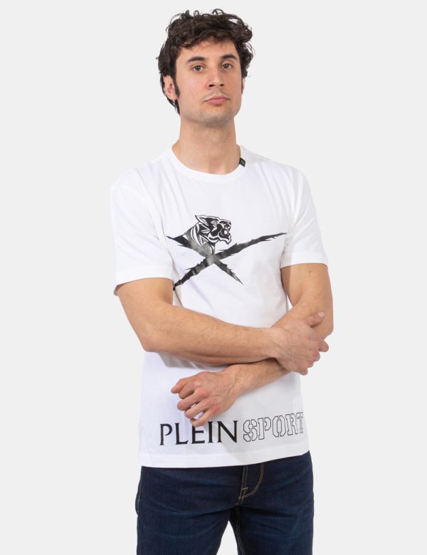 T-shirt Plein Sport Bianco - T-shirt classica in total bianco con stampa centrale nera. La vestibilità è morbida e regolare.