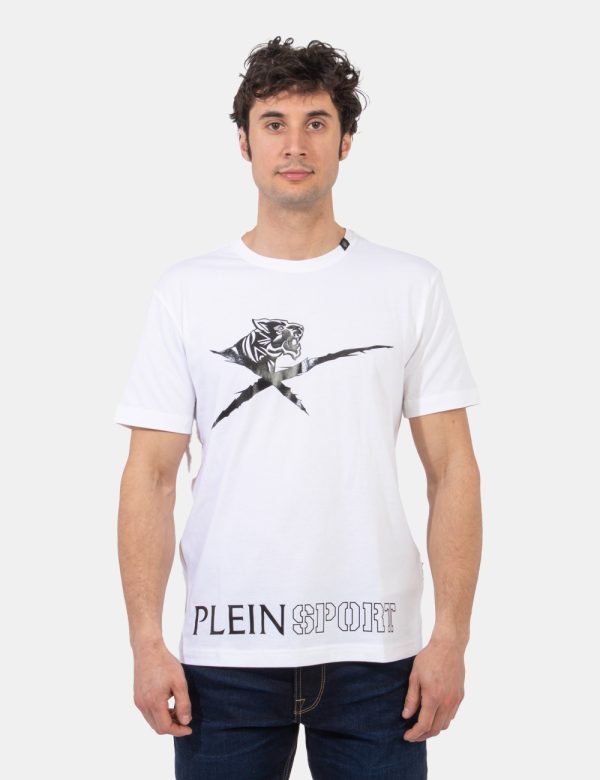 T-shirt Plein Sport Bianco - T-shirt classica in total bianco con stampa centrale nera. La vestibilità è morbida e regolare.
