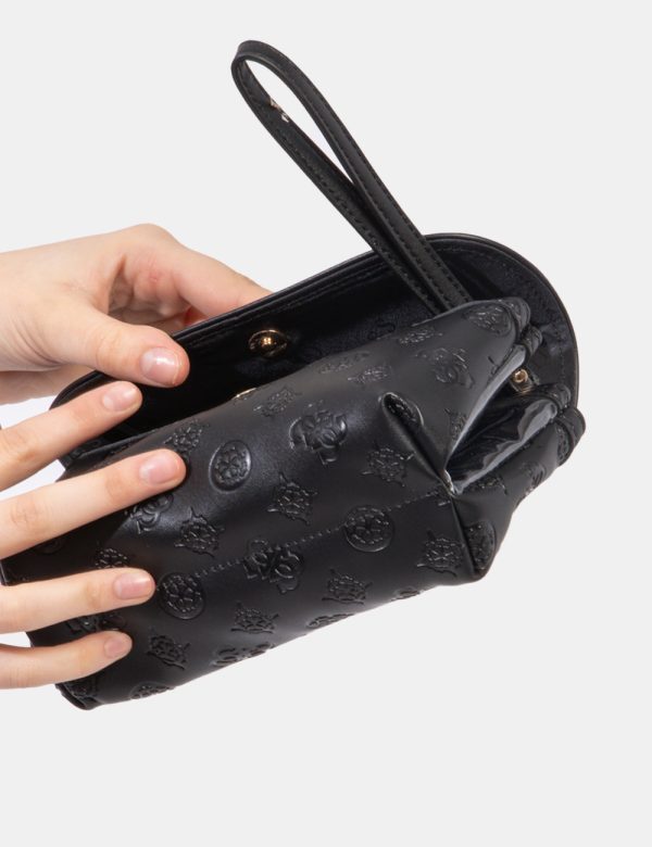 Borsa Guess Nero - Borsa a mano modello beauty pochette in total nero con logo brand sagomato. Presente unico scompartimento
