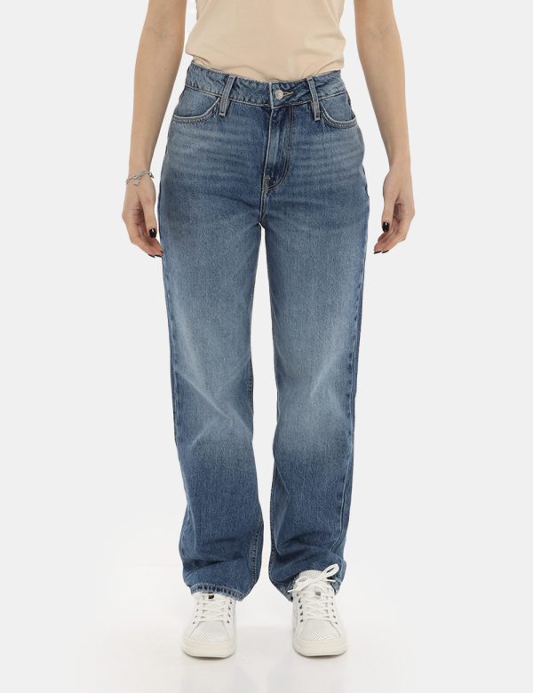 Jeans Guess blu denim - COMPOSIZIONE E VESTIBILITÀ:61% cotone 39% lyocellLa modella è alta 170 cm e indossa la taglia 27 US.
