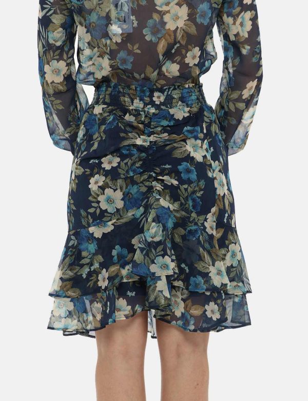 Gonna Guess fantasia floreale - COMPOSIZIONE E VESTIBILITÀ:100% poliestere La modella è alta 170 cm e indossa la taglia S. L