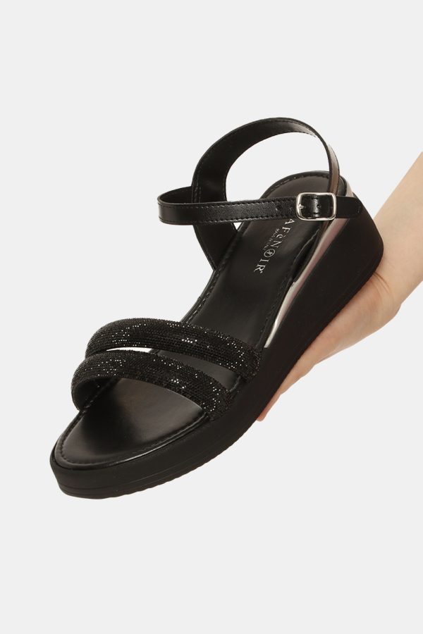 Sandalo Cafè Noir nero rialzato - COMPOSIZIONE E VESTIBILITÀ:Altre materieLa modella indossa la taglia 39 e la scarpa calza