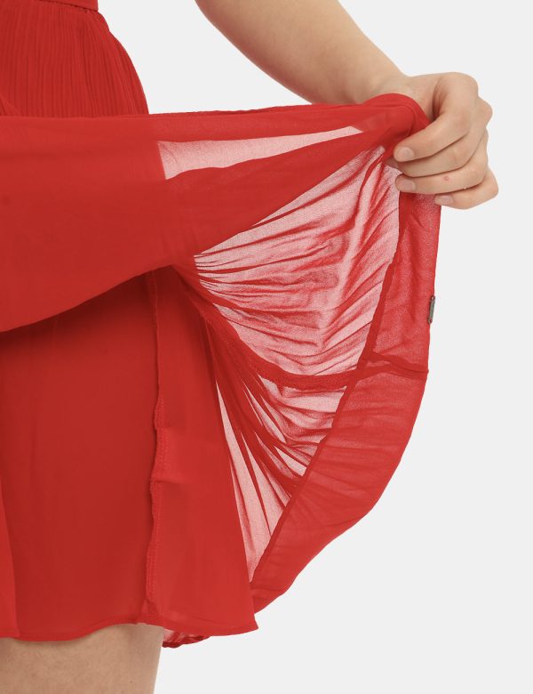 Vestito Pepe Jeans rosso - COMPOSIZIONE E VESTIBILITÀ:100% poliestereLa modella è alta 170 cm e indossa la taglia S. La vest